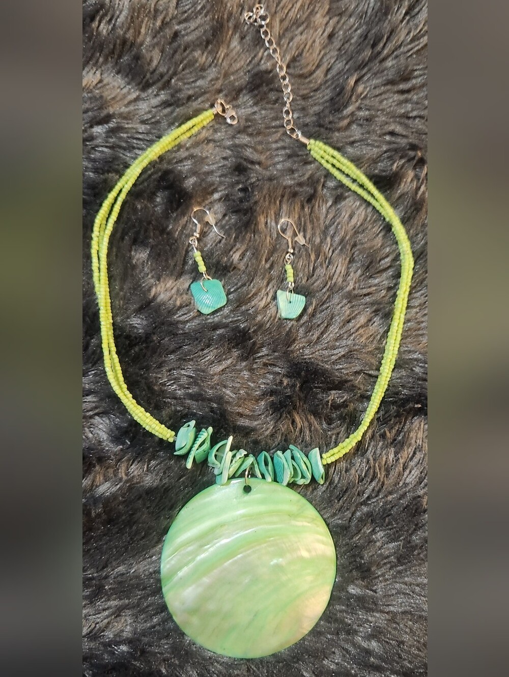 Green & Teal Shell Pendant Beaded Necklace and Earrings Set